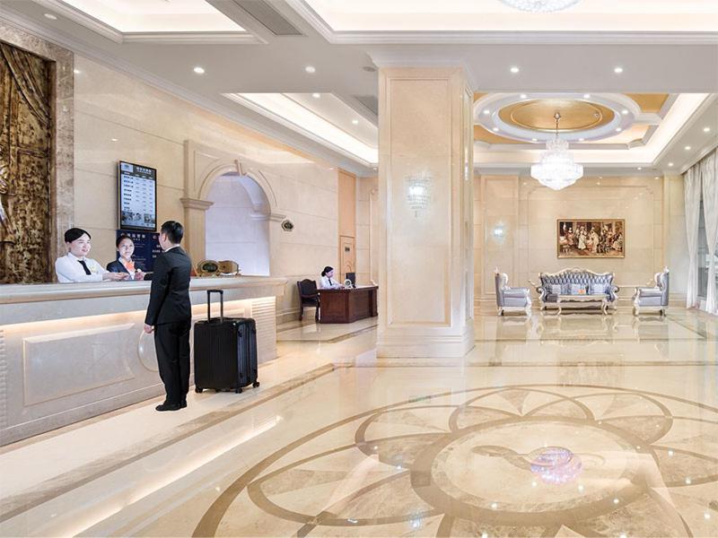 Vienna Classic Hotel Qingyuan Taihe Ancient Cave Scenic Area Exterior foto