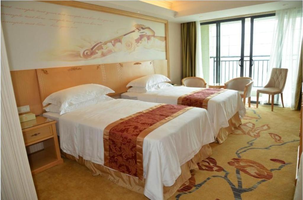Vienna Classic Hotel Qingyuan Taihe Ancient Cave Scenic Area Exterior foto